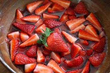 wine-strawberries03